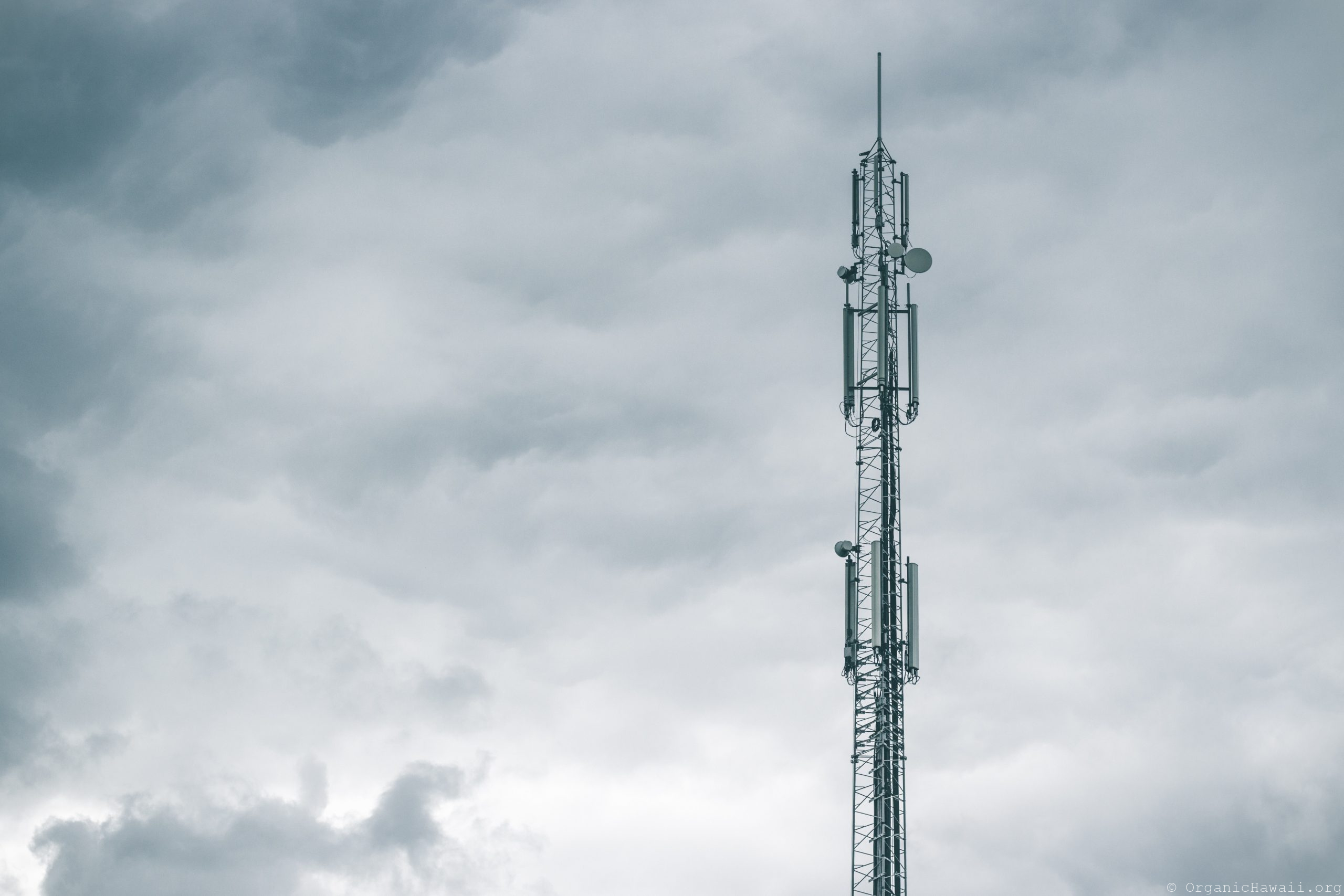 mobile cell phone tower